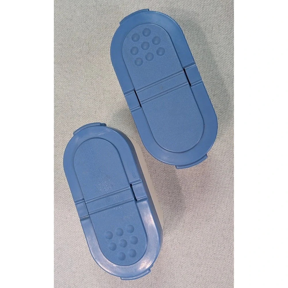 Tupperware Spice Shaker Set of 2 Small Blue Clear Modular Mates Excellent Cond